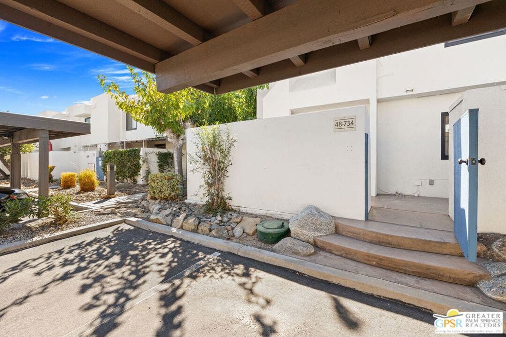 48734 Desert Flower Drive, Palm Desert, CA 92260 48734 Desert Flower Drive, Palm Desert, CA 92260