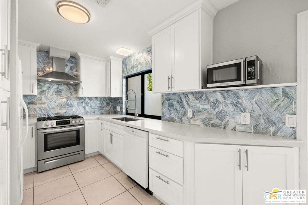 48734 Desert Flower Drive, Palm Desert, CA 92260 48734 Desert Flower Drive, Palm Desert, CA 92260
