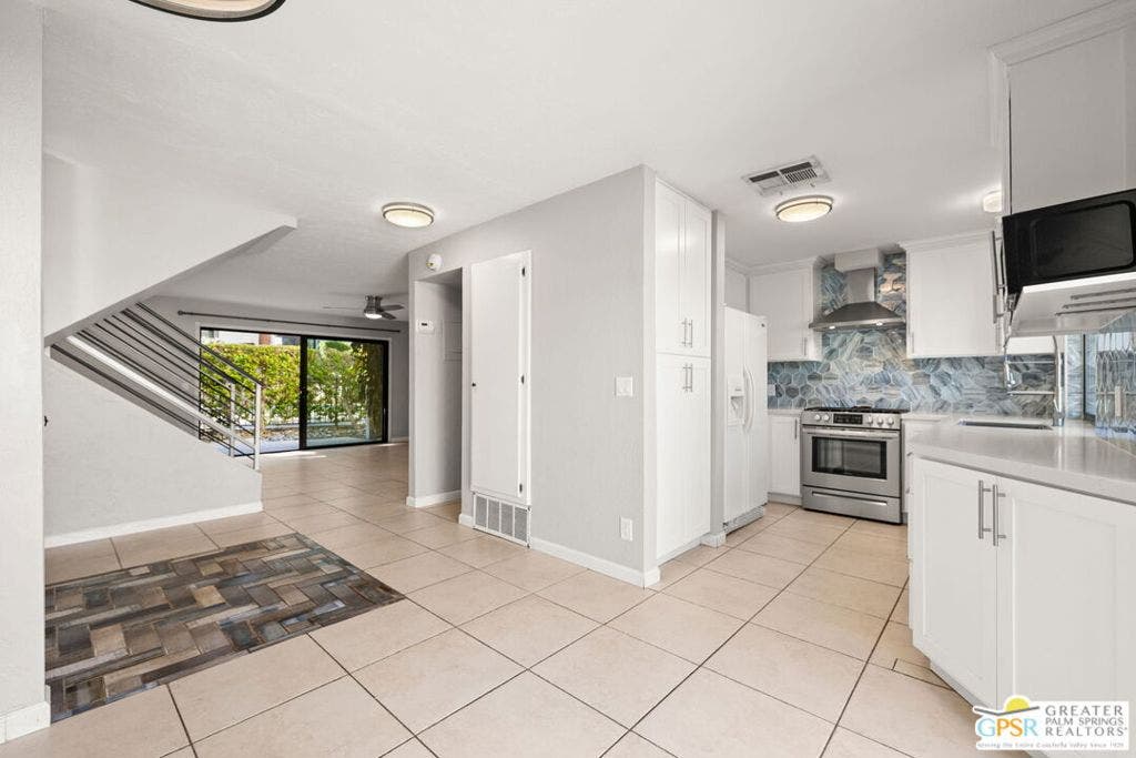 48734 Desert Flower Drive, Palm Desert, CA 92260 48734 Desert Flower Drive, Palm Desert, CA 92260
