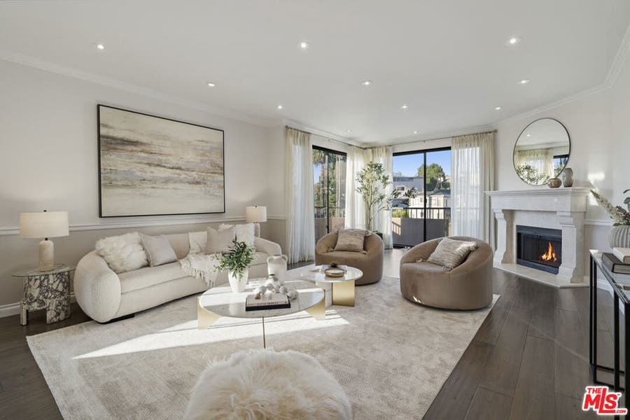 Property photo for 10400 La Grange Avenue, #202, Los Angeles, CA