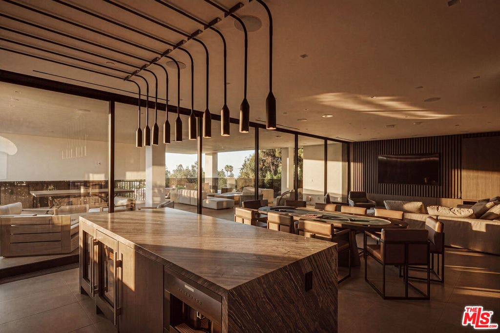 1140 Summit Drive, Beverly Hills, CA 90210