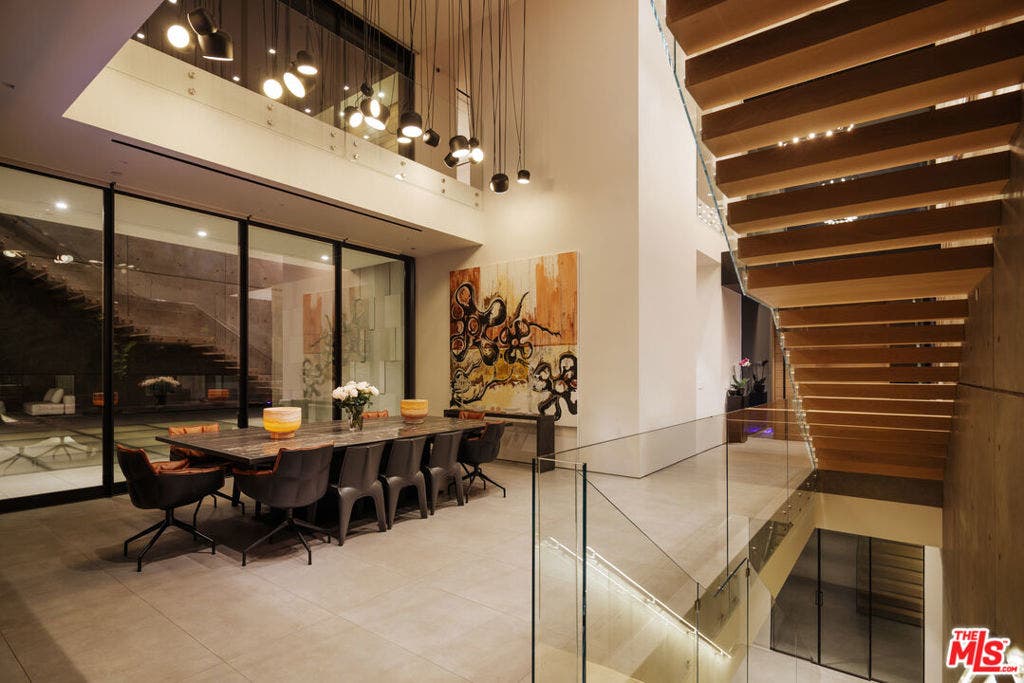1140 Summit Drive, Beverly Hills, CA 90210