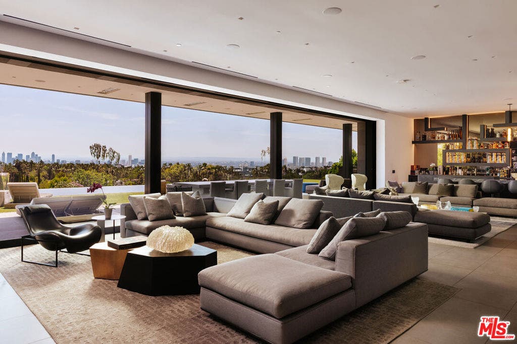 1140 Summit Drive, Beverly Hills, CA 90210