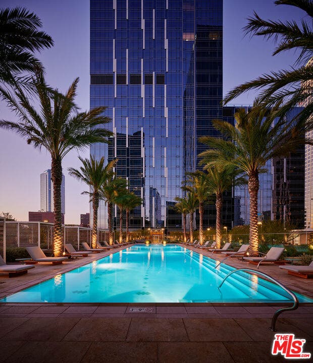 877 Francisco Street, #628, Los Angeles, CA 90017