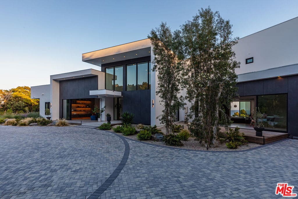 27715 Pacific Coast Highway, Malibu, CA 90265 27715 Pacific Coast Highway, Malibu, CA 90265