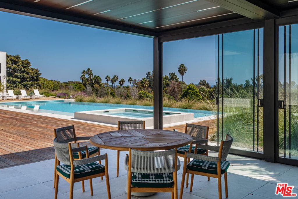 27715 Pacific Coast Highway, Malibu, CA 90265 27715 Pacific Coast Highway, Malibu, CA 90265