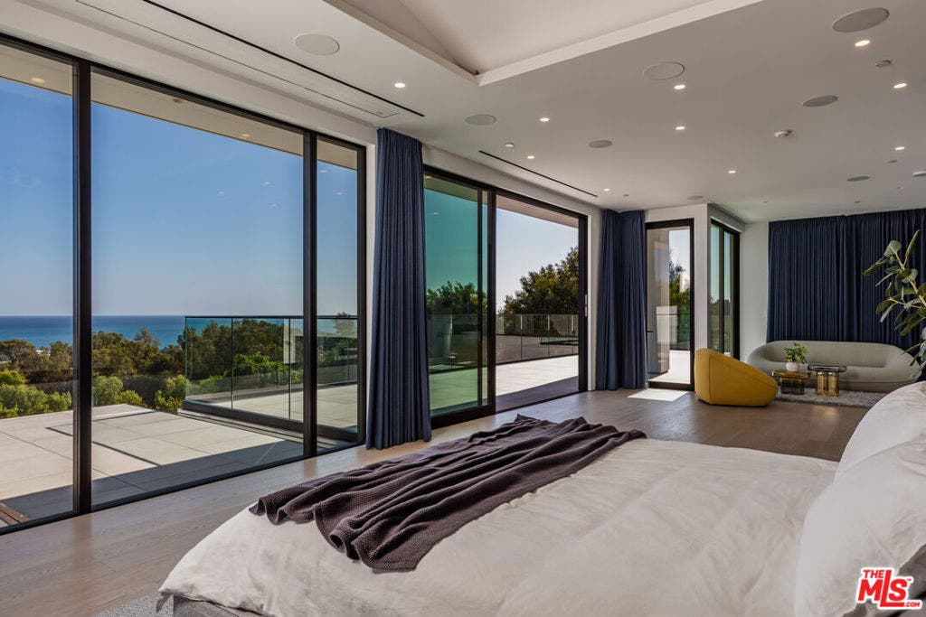 27715 Pacific Coast Highway, Malibu, CA 90265 27715 Pacific Coast Highway, Malibu, CA 90265