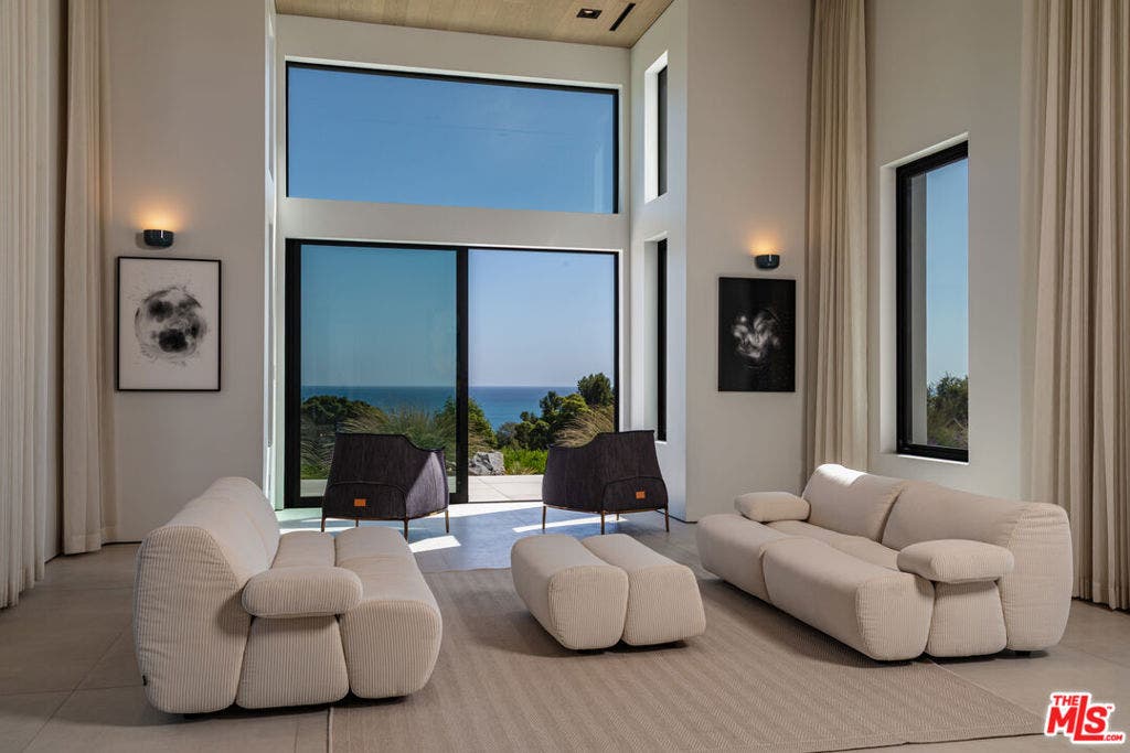 27715 Pacific Coast Highway, Malibu, CA 90265 27715 Pacific Coast Highway, Malibu, CA 90265