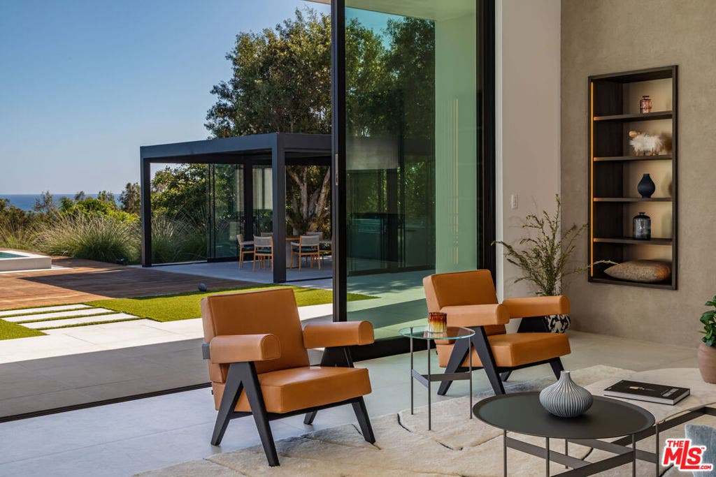 27715 Pacific Coast Highway, Malibu, CA 90265 27715 Pacific Coast Highway, Malibu, CA 90265