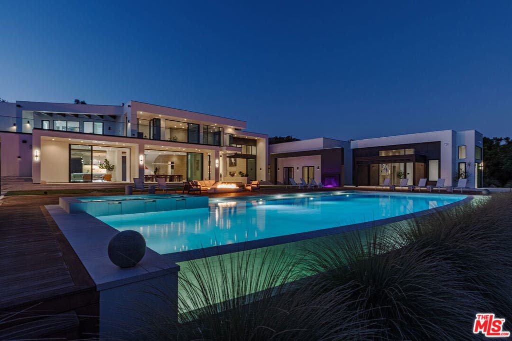 27715 Pacific Coast Highway, Malibu, CA 90265 27715 Pacific Coast Highway, Malibu, CA 90265