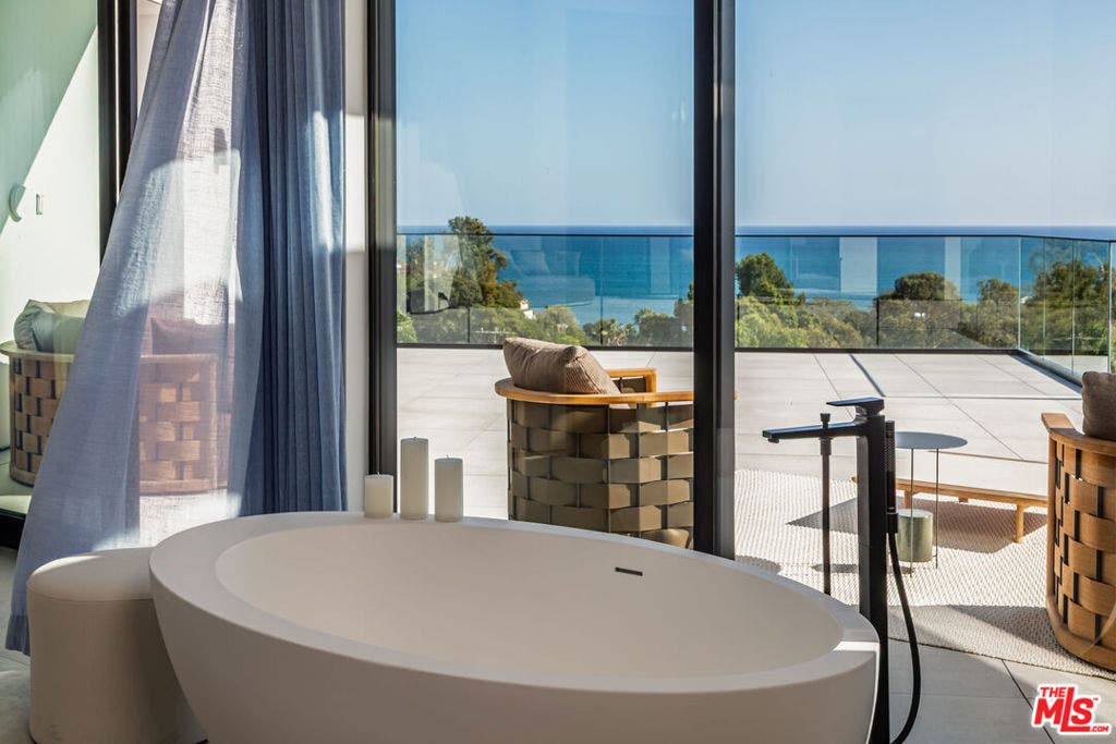 27715 Pacific Coast Highway, Malibu, CA 90265 27715 Pacific Coast Highway, Malibu, CA 90265