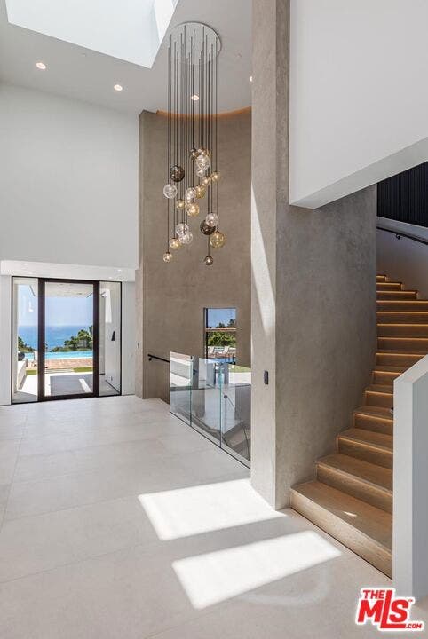 27715 Pacific Coast Highway, Malibu, CA 90265 27715 Pacific Coast Highway, Malibu, CA 90265