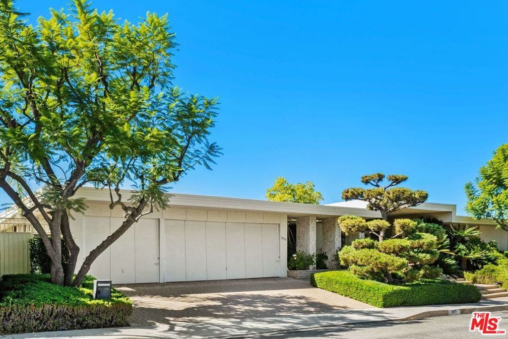 3031 Elvido Drive, Los Angeles, CA 90049 3031 Elvido Drive, Los Angeles, CA 90049