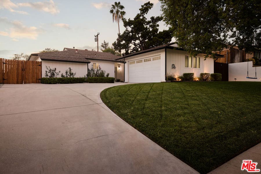 Property photo for 1185 Medford Road, Pasadena, CA