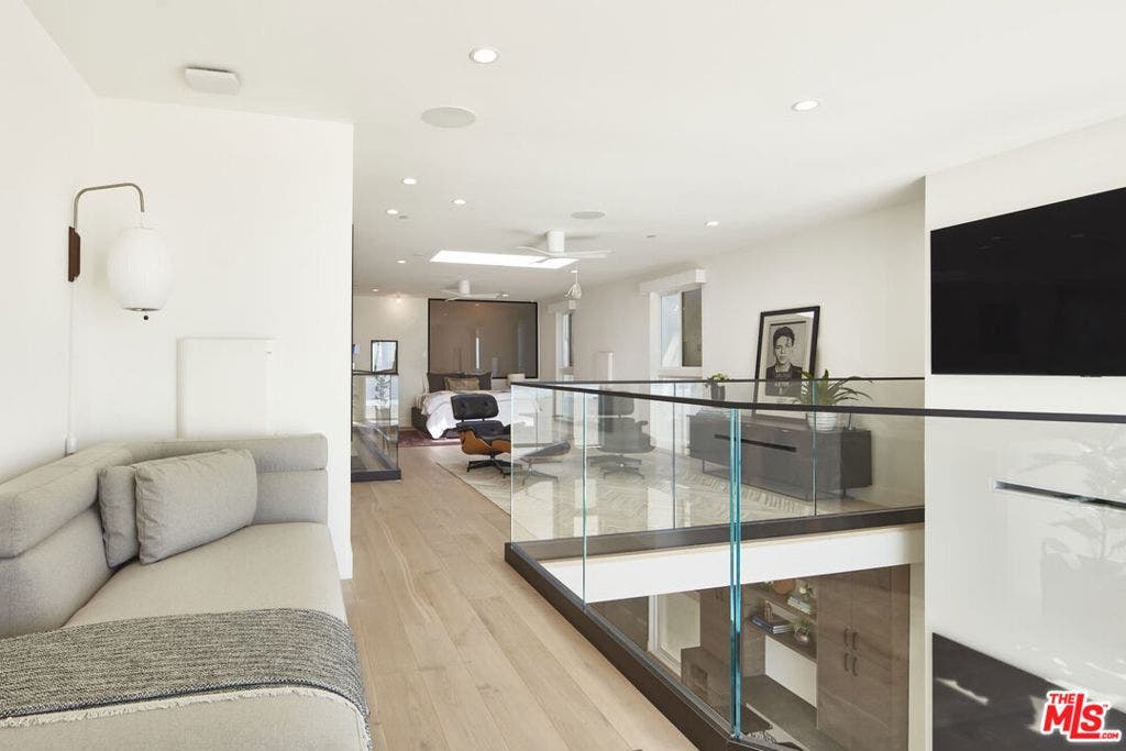 4403 Ocean Front Walk, #205, Marina Del Rey, CA 90292 4403 Ocean Front Walk, #205, Marina Del Rey, CA 90292