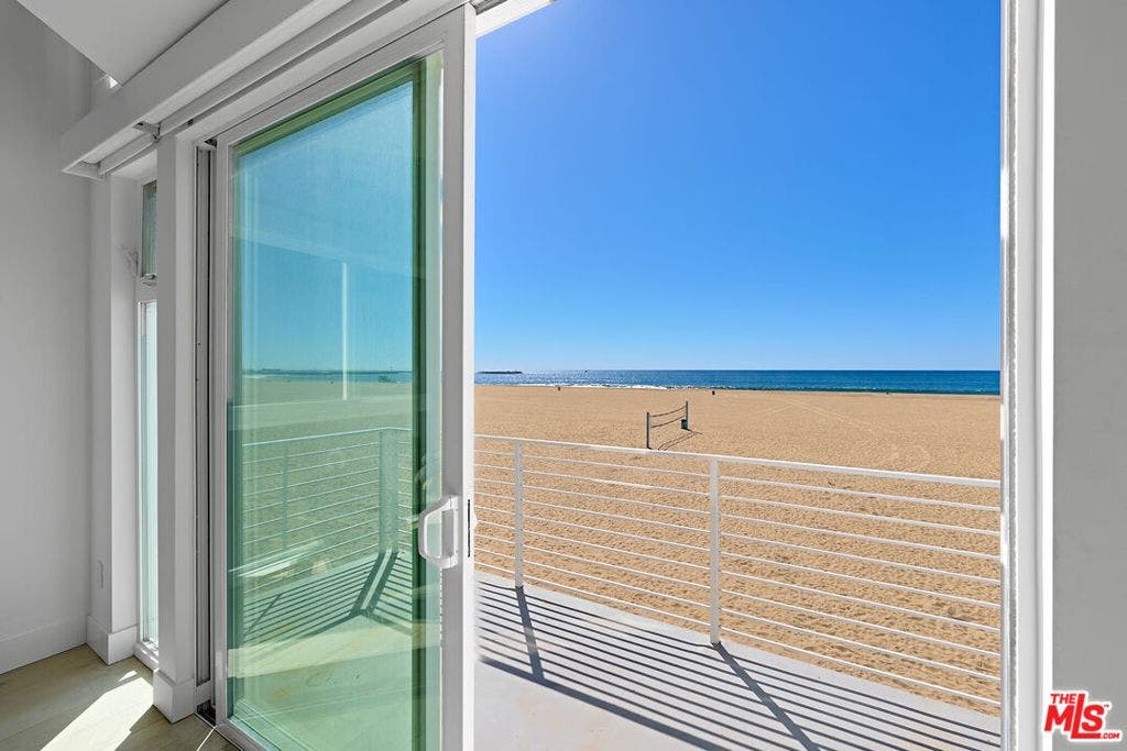4403 Ocean Front Walk, #205, Marina Del Rey, CA 90292 4403 Ocean Front Walk, #205, Marina Del Rey, CA 90292