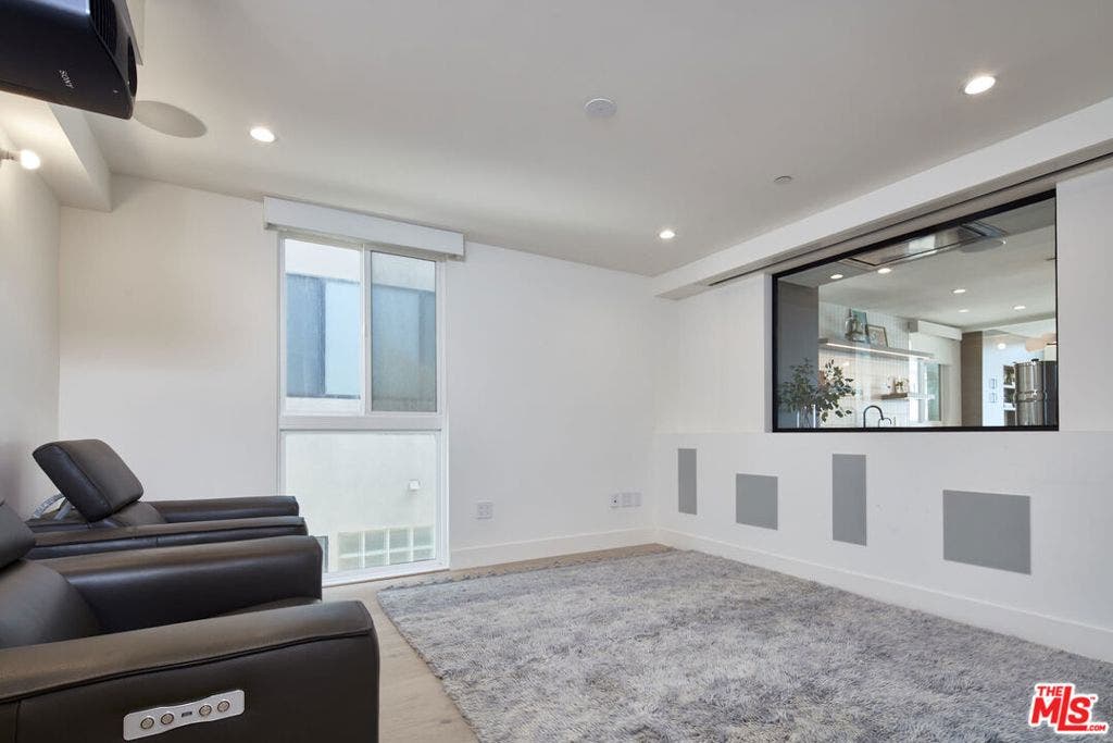 4403 Ocean Front Walk, #205, Marina Del Rey, CA 90292 4403 Ocean Front Walk, #205, Marina Del Rey, CA 90292