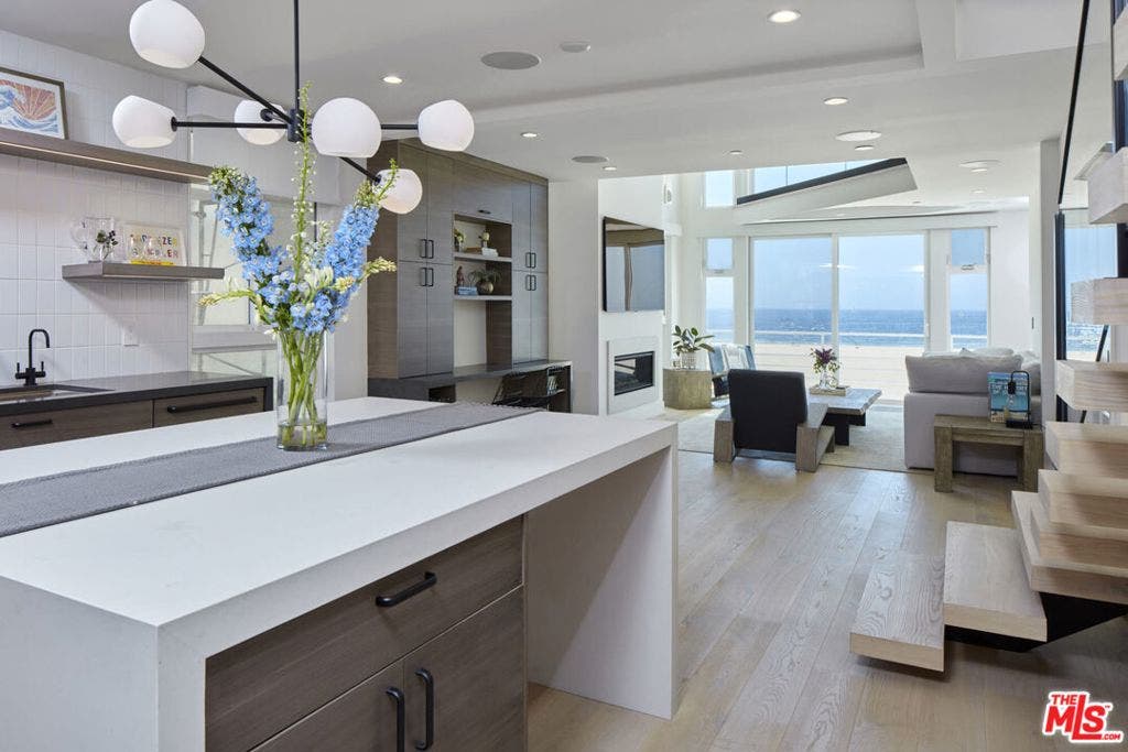 4403 Ocean Front Walk, #205, Marina Del Rey, CA 90292 4403 Ocean Front Walk, #205, Marina Del Rey, CA 90292