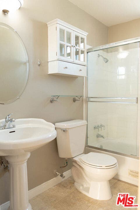 837 N West Knoll Drive, #319, West Hollywood, CA 90069 837 N West Knoll Drive, #319, West Hollywood, CA 90069