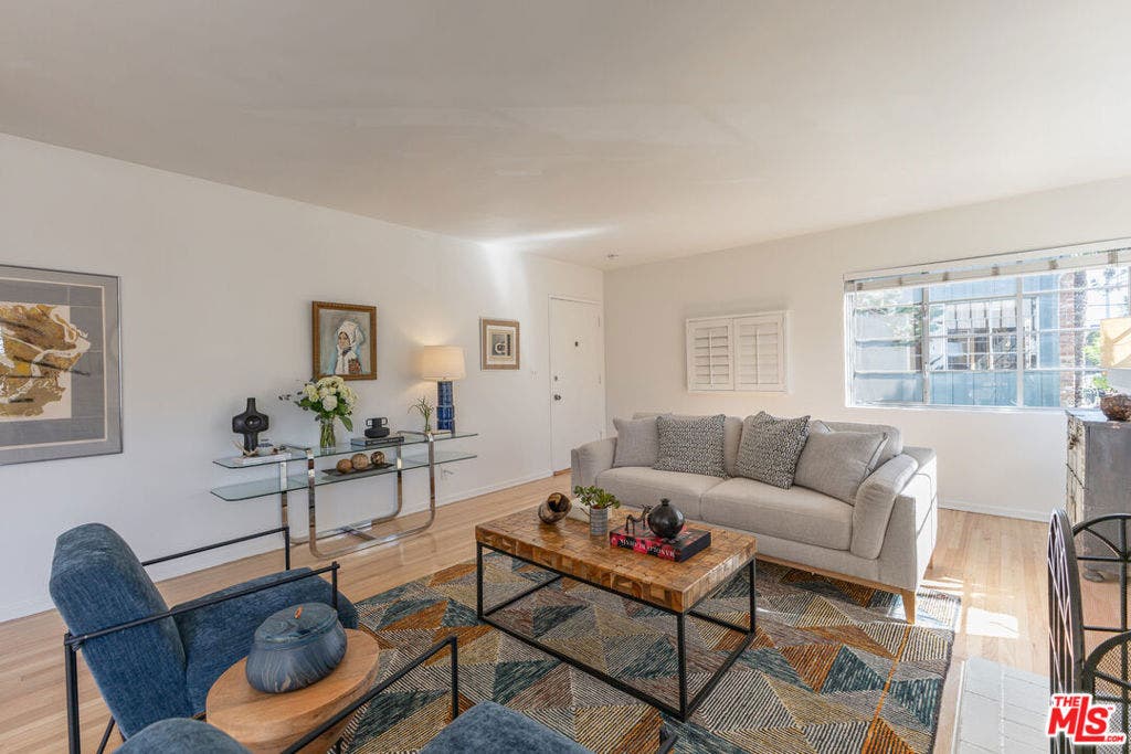 4507 Finley Avenue, #1, Los Angeles, CA 90027 4507 Finley Avenue, #1, Los Angeles, CA 90027