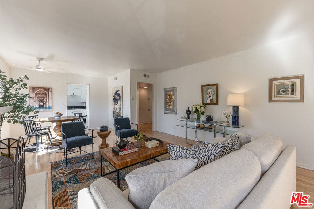 4507 Finley Avenue, #1, Los Angeles, CA 90027 4507 Finley Avenue, #1, Los Angeles, CA 90027