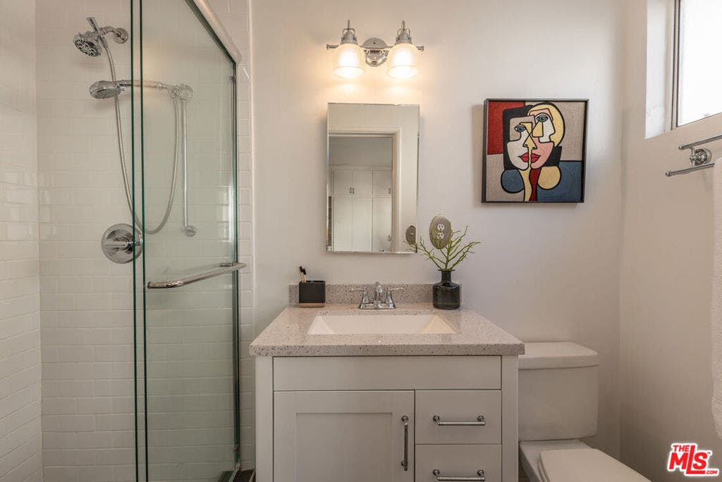 4507 Finley Avenue, #1, Los Angeles, CA 90027 4507 Finley Avenue, #1, Los Angeles, CA 90027