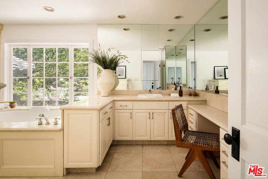 9315 Beverly Crest Drive, Beverly Hills, CA 90210 9315 Beverly Crest Drive, Beverly Hills, CA 90210