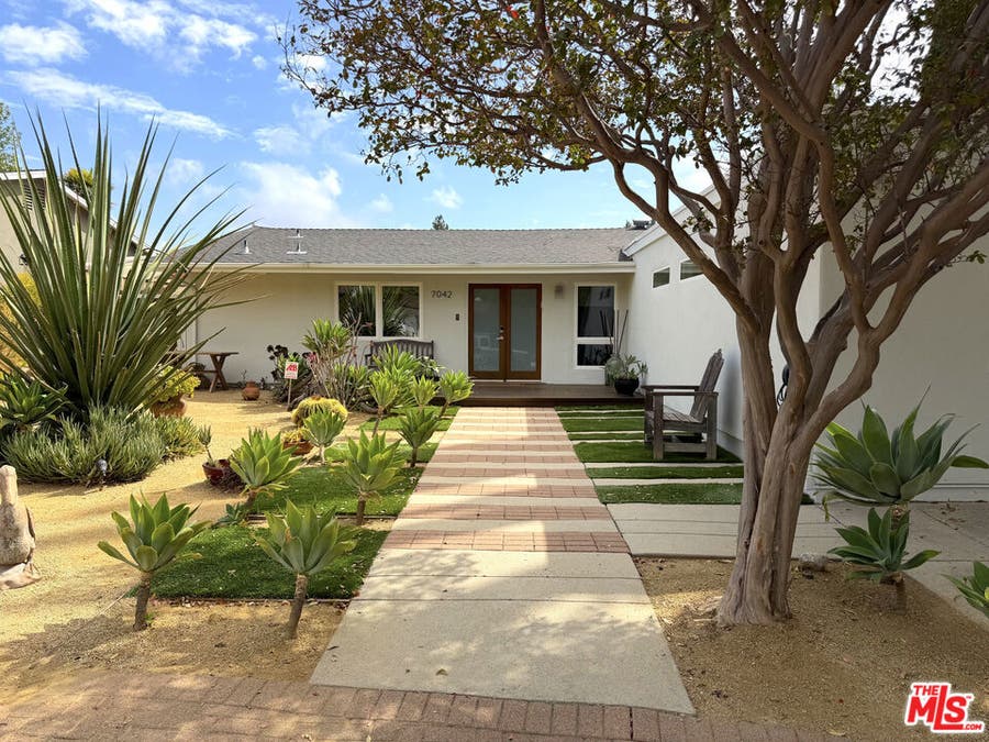 Property photo for 7042 Semrad Road, West Hills, CA