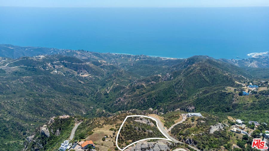 Property photo for 24500 Piuma Road, Malibu, CA