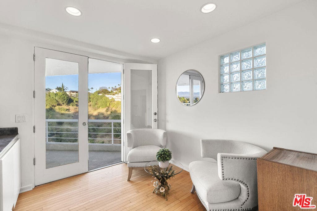 3670 Avenida Del Sol, Studio City, CA 91604 3670 Avenida Del Sol, Studio City, CA 91604