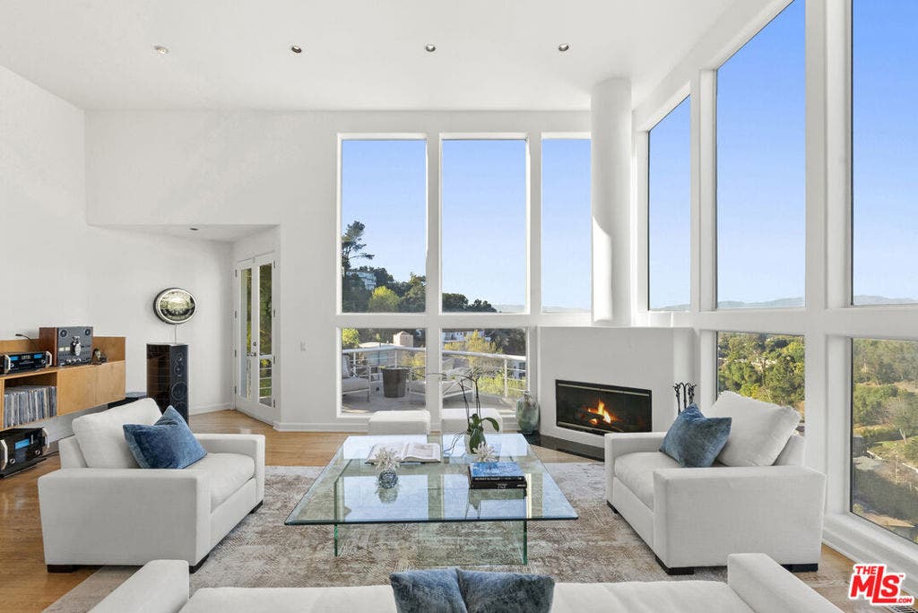 3670 Avenida Del Sol, Studio City, CA 91604 3670 Avenida Del Sol, Studio City, CA 91604