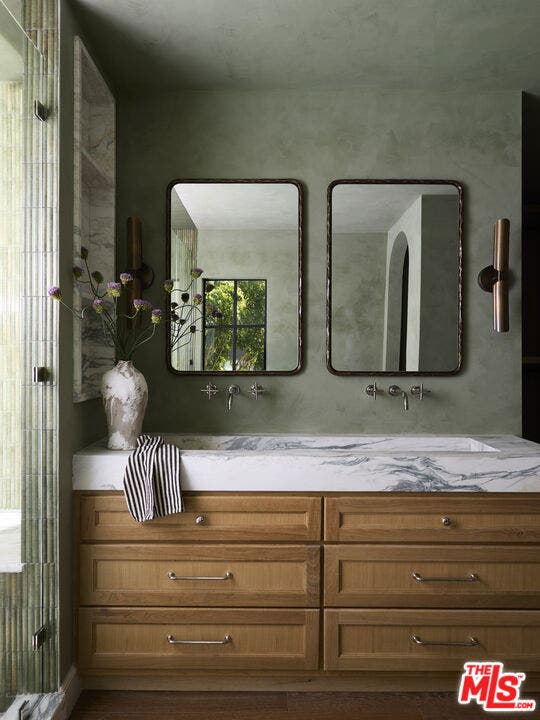 8334 Kirkwood Drive, Los Angeles, CA 90046 8334 Kirkwood Drive, Los Angeles, CA 90046