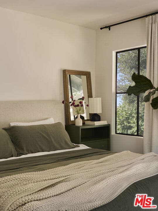 8334 Kirkwood Drive, Los Angeles, CA 90046 8334 Kirkwood Drive, Los Angeles, CA 90046