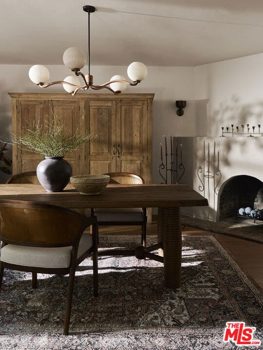 8334 Kirkwood Drive, Los Angeles, CA 90046 8334 Kirkwood Drive, Los Angeles, CA 90046