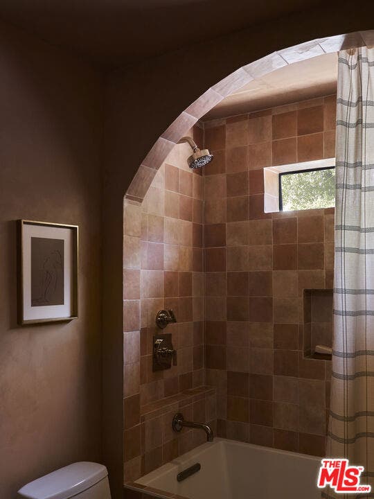 8334 Kirkwood Drive, Los Angeles, CA 90046 8334 Kirkwood Drive, Los Angeles, CA 90046