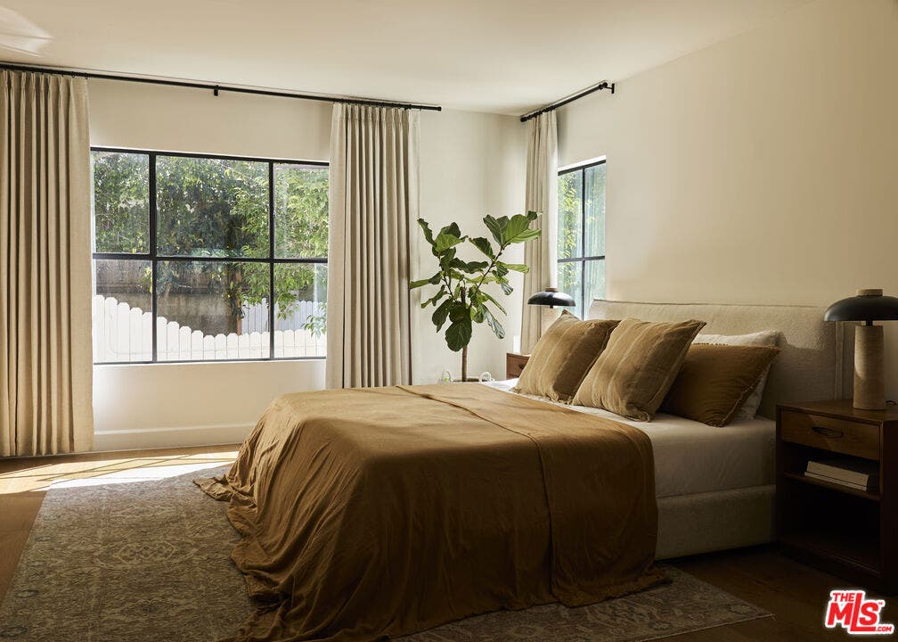 8334 Kirkwood Drive, Los Angeles, CA 90046 8334 Kirkwood Drive, Los Angeles, CA 90046
