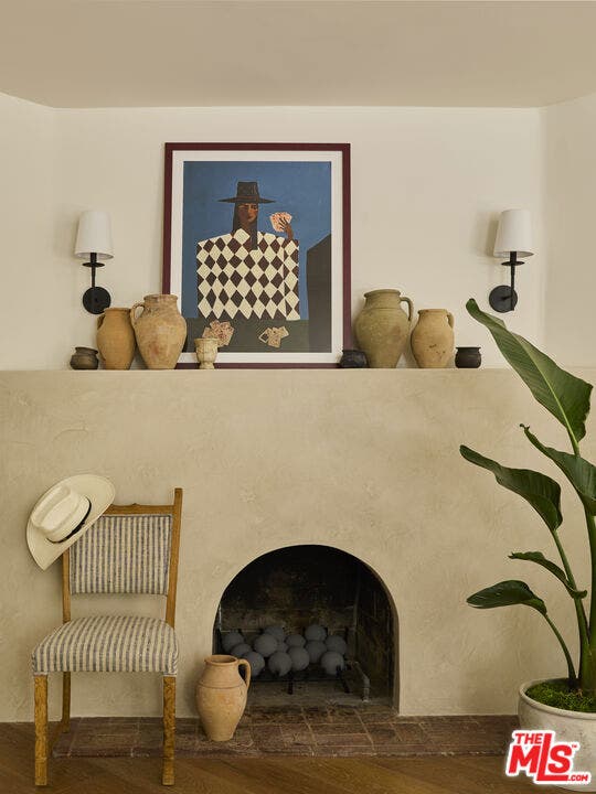 8334 Kirkwood Drive, Los Angeles, CA 90046 8334 Kirkwood Drive, Los Angeles, CA 90046