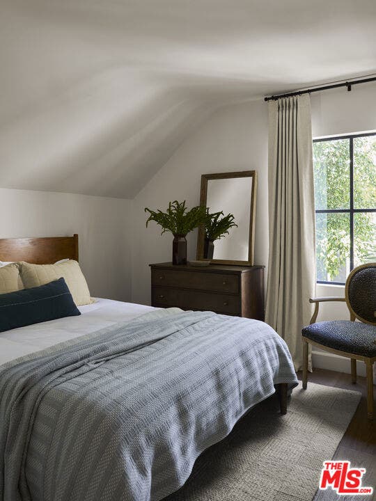 8334 Kirkwood Drive, Los Angeles, CA 90046 8334 Kirkwood Drive, Los Angeles, CA 90046
