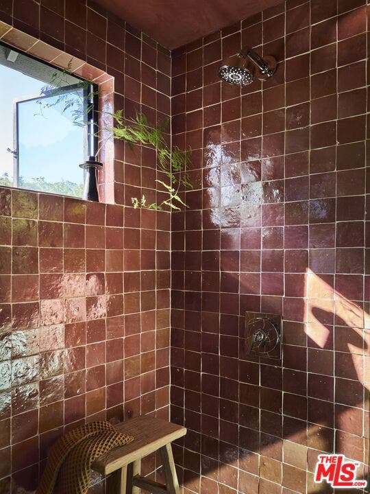 8334 Kirkwood Drive, Los Angeles, CA 90046 8334 Kirkwood Drive, Los Angeles, CA 90046