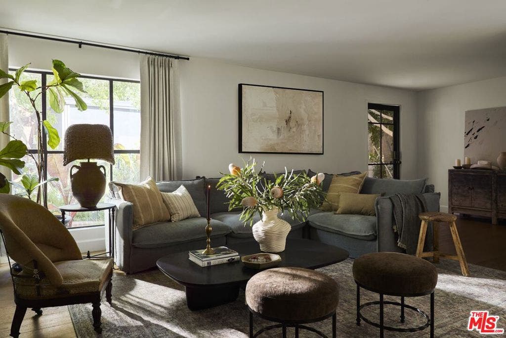 8334 Kirkwood Drive, Los Angeles, CA 90046 8334 Kirkwood Drive, Los Angeles, CA 90046