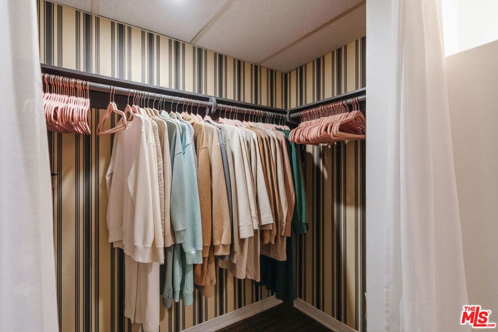 950 N Kings Road, #168, West Hollywood, CA 90069 950 N Kings Road, #168, West Hollywood, CA 90069