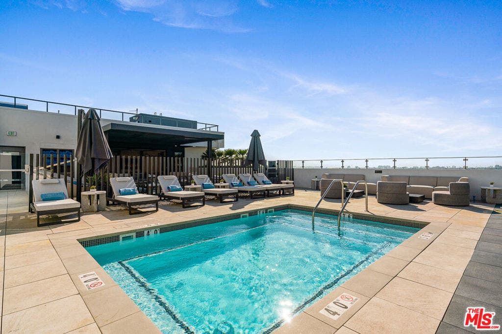 3688 Overland Avenue, #203, Los Angeles, CA 90034 3688 Overland Avenue, #203, Los Angeles, CA 90034