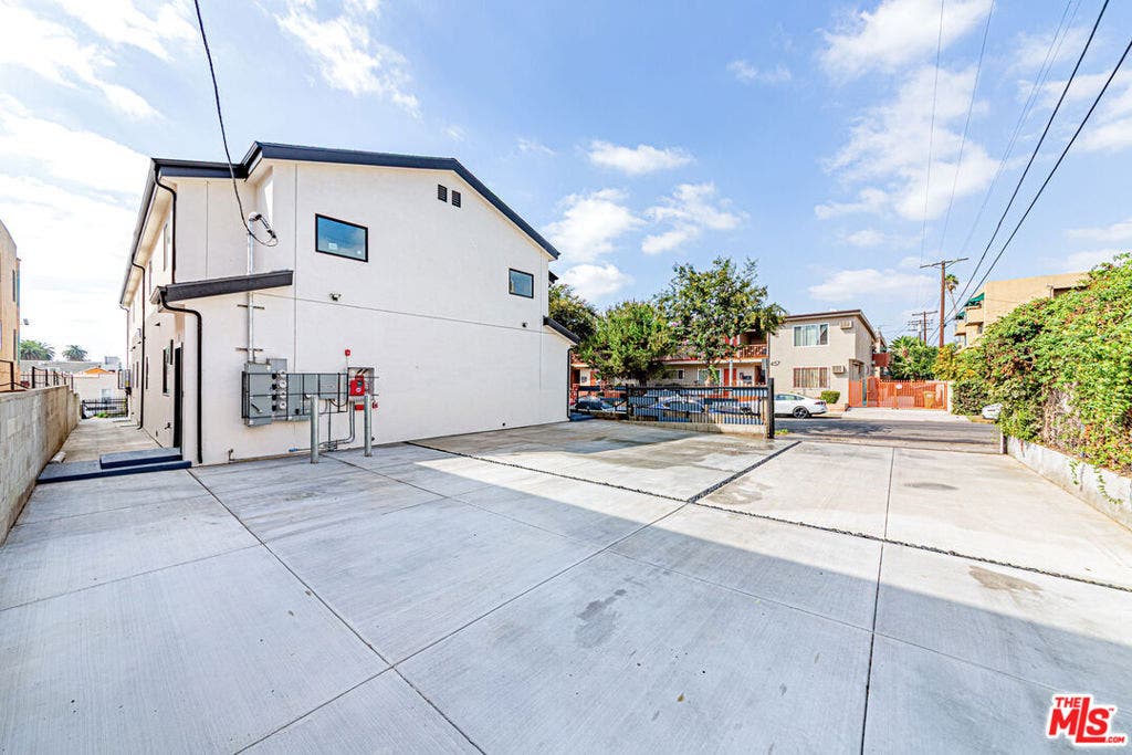 4627 Rosewood Avenue, #1,2,3,4, Los Angeles, CA 90004 4627 Rosewood Avenue, #1,2,3,4, Los Angeles, CA 90004