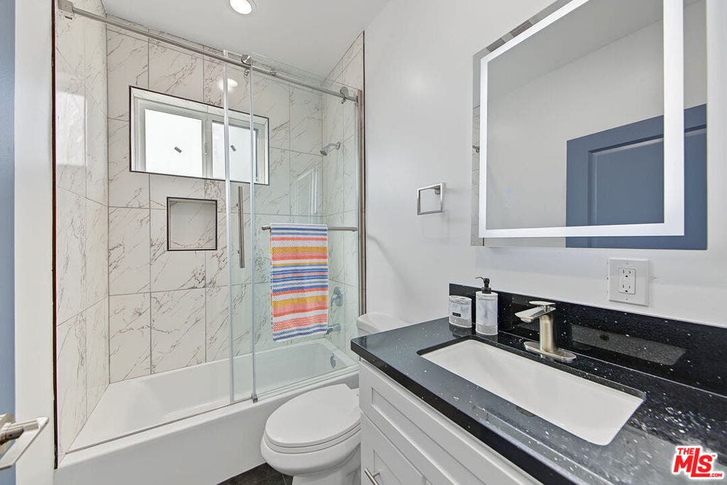 4627 Rosewood Avenue, #1,2,3,4, Los Angeles, CA 90004 4627 Rosewood Avenue, #1,2,3,4, Los Angeles, CA 90004