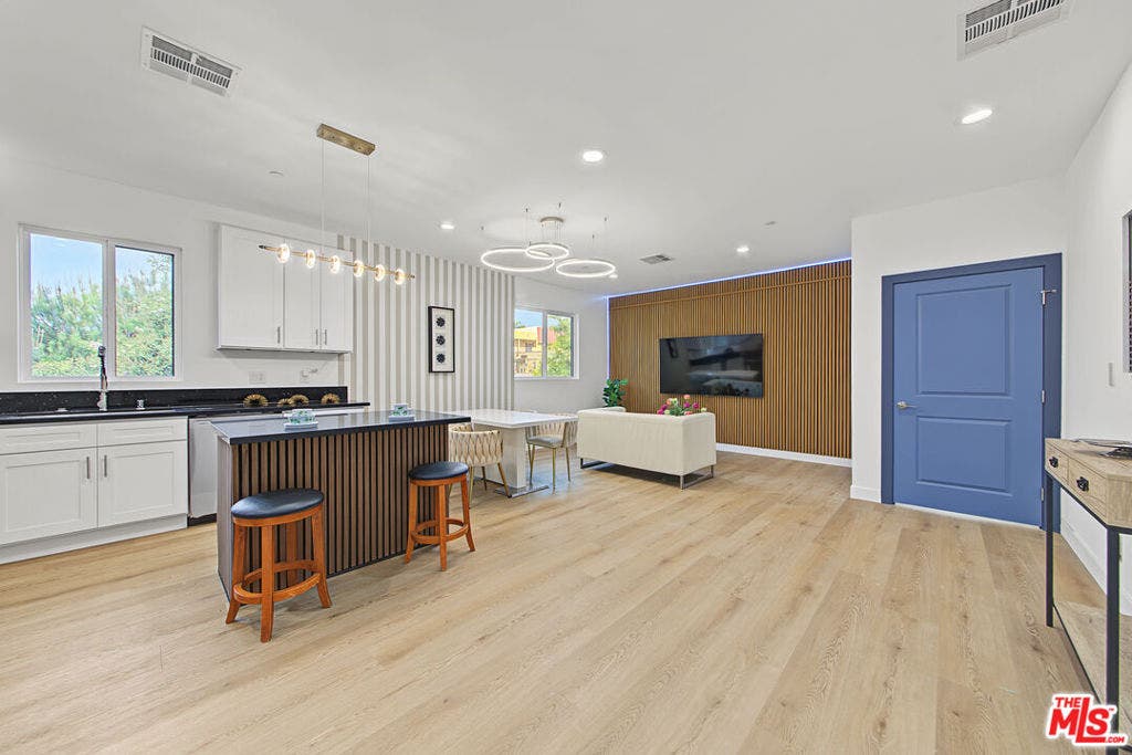 4627 Rosewood Avenue, #1,2,3,4, Los Angeles, CA 90004 4627 Rosewood Avenue, #1,2,3,4, Los Angeles, CA 90004