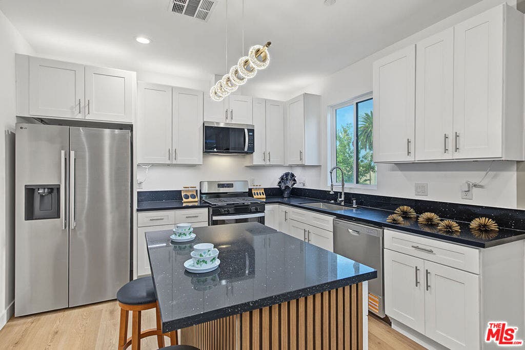4627 Rosewood Avenue, #1,2,3,4, Los Angeles, CA 90004 4627 Rosewood Avenue, #1,2,3,4, Los Angeles, CA 90004