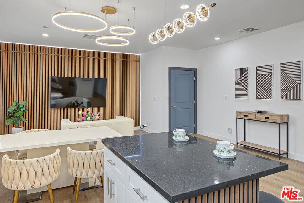 4627 Rosewood Avenue, #1,2,3,4, Los Angeles, CA 90004 4627 Rosewood Avenue, #1,2,3,4, Los Angeles, CA 90004
