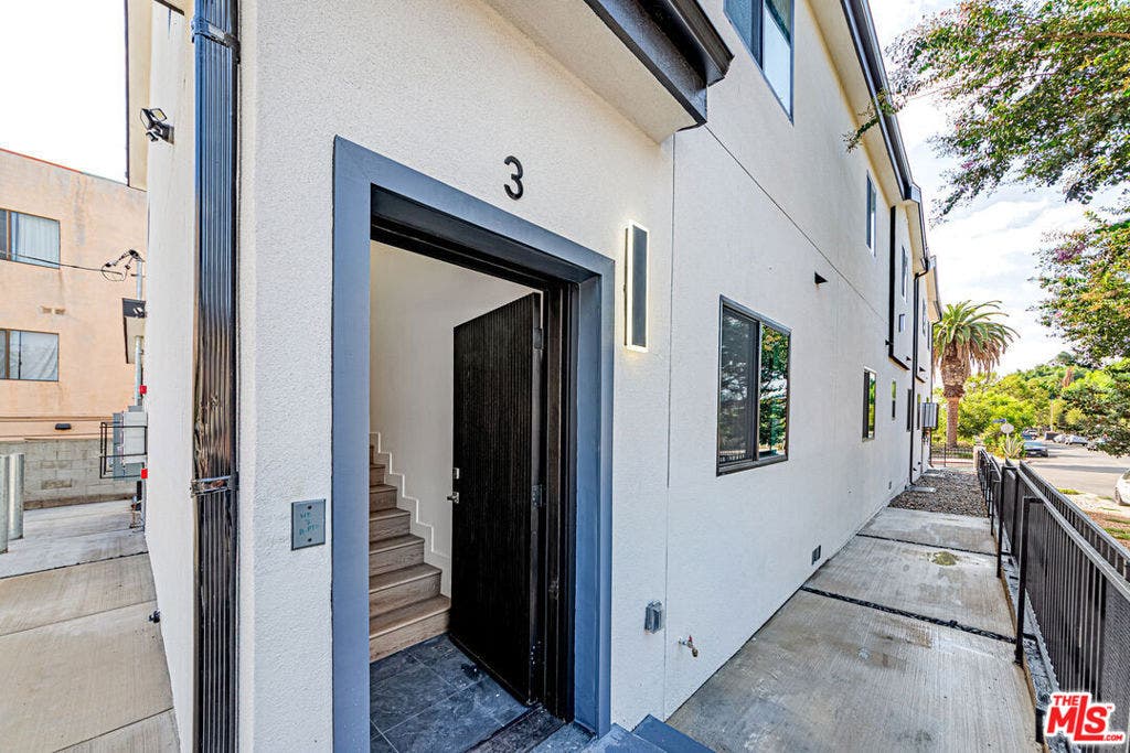 4627 Rosewood Avenue, #1,2,3,4, Los Angeles, CA 90004 4627 Rosewood Avenue, #1,2,3,4, Los Angeles, CA 90004
