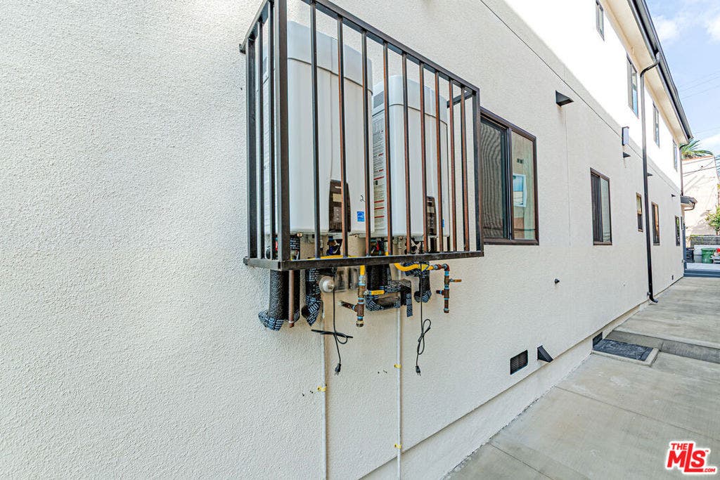 4627 Rosewood Avenue, #1,2,3,4, Los Angeles, CA 90004 4627 Rosewood Avenue, #1,2,3,4, Los Angeles, CA 90004