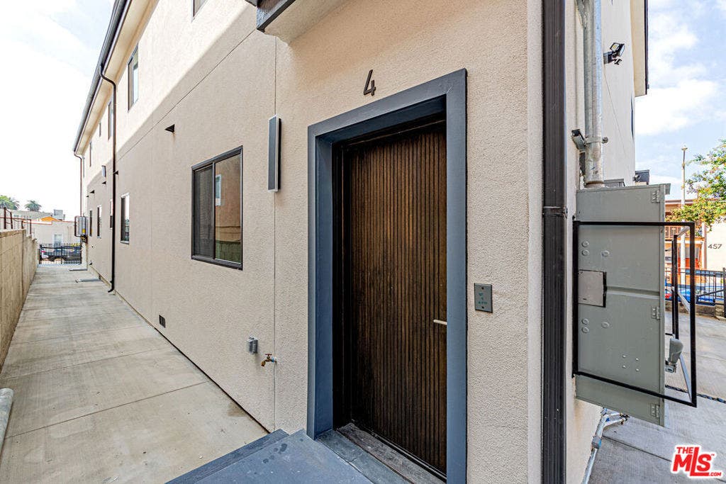 4627 Rosewood Avenue, #1,2,3,4, Los Angeles, CA 90004 4627 Rosewood Avenue, #1,2,3,4, Los Angeles, CA 90004